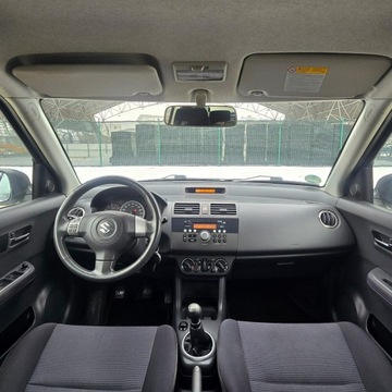 Suzuki Swift IV Hatchback 5d 1.3 92KM 2009 Suzuki Swift 1.3 Comfort dance, zdjęcie 30