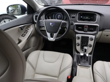Volvo S40 II 2015 Volvo V40 2.0 T4, Salon Polska, Serwis ASO, 4X4, zdjęcie 6