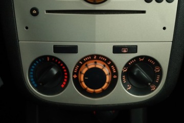 Opel Corsa D Hatchback 1.3 CDTI ecoFLEX 75KM 2007 Opel Corsa 1.3 CDTI, Salon Polska, El. szyby, zdjęcie 10