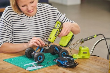 Ryobi Batumulator Hot Got Glue Pistol 11-12mm RGL18- Solo