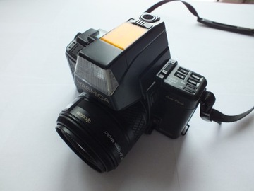 Yashica 230 AF + Yashica Lens 35-70 mm 1:3.3-4.5 Macro + 70-210 mm + gratis