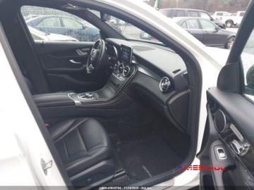 Mercedes GLC C253 2018 Mercedes-Benz GLC 2018 r., 2,0L GLC 300 4MATIC 2.0 Benzyna 241KM, zdjęcie 8