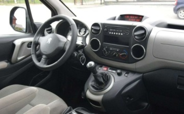 Peugeot Partner II Furgon 1.6 HDi FAP 92KM 2011 Peugeot Partner 1.6HDI Berlingo 2011r Bez Korozji Zadbany Sprowadzony Opla, zdjęcie 26