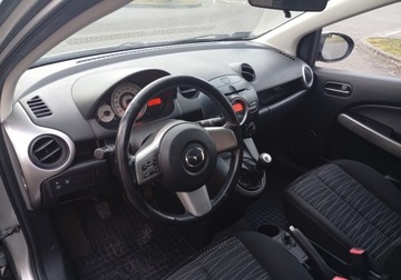 Mazda 2 II Hatchback 5d 1.3 86KM 2010 Mazda 2 Bezwypadkowy - klimatyzacja - benzyna 1,3 - 86 KM 1.3 Benzyna 86KM, zdjęcie 18