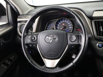 Toyota RAV4 IV MPV D-4D 125 124KM 2015 Toyota RAV 4 2.0 D-4D, Salon Polska, 4X4, Skóra, zdjęcie 19