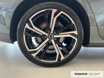 Volvo V60 II  Kombi Facelifting 2.0 B4 B 197KM 2025 Volvo V60 FV23% SalonPL B4B Plus Dark Full-LED BLI, zdjęcie 9