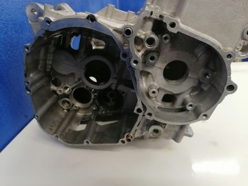 suzuki gsxr 750 k1-k2 картер двигателя блок двигателя