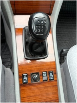 Mercedes W124 Sedan 2.5 D 113KM 1995 Mercedes-Benz W124 E 250, zdjęcie 27