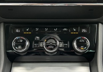 Skoda Superb III Kombi Facelifting 1.5 TSI 150KM 2022 Skoda Superb Ambition Pakiet Comfort, Hak, Tempomat, Matrix, Virtual Cock, zdjęcie 27