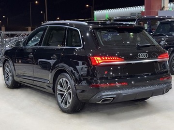 Audi Q7 II SUV Facelifting  3.0 50 TDI 286KM 2025 AUDI Q7 TDI quattro S Line Suv 3.0 (286KM) 2025, zdjęcie 1