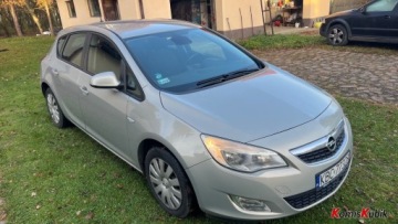 Opel Astra J Hatchback 5d 1.7 CDTI ECOTEC 110KM 2010 Opel Astra Pisemna roczna gwarancja , fajny stan ,mozliwa zamiana 1.7, zdjęcie 26