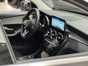 Mercedes GLC C253 SUV Facelifting 2.0 200d 163KM 2021 Mercedes-Benz GLC 200 Business Line / Kamera / 1 w, zdjęcie 36