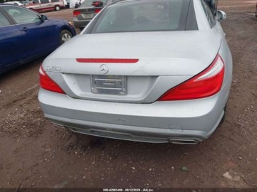 Mercedes SL R231 2014 Mercedes-Benz SL 550 2014 4.6l 4.6 Benzyna 429KM, zdjęcie 4