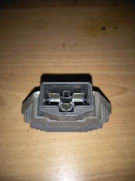 Honda CBR 125 JC50 12r regulator napięcia oryginał