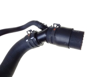 16571-0V020 PŘÍVOD CHLADIČŮ VODY RAV4 2,5