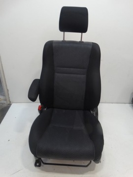 FOTEL KIEROWCY PRZÓD TOYOTA COROLLA VERSO 01-04R.