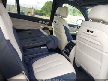 BMW X7 2021 BMW X7 M50i 2021 4.4l 4.4 Benzyna 523KM, zdjęcie 12