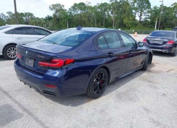 BMW Seria 5 G30-G31 2021 BMW Seria 5 2021, 4.4L, 4x4, M550I, od ubezpieczalni 4.4 Benzyna 523KM, zdjęcie 5