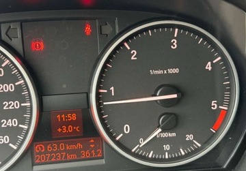 BMW Seria 3 E90-91-92-93 Limuzyna E90 316d 115KM 2011 BMW Seria 3 Oryginalny lakier, bezwypadkowy 2.0 Diesel 116KM, zdjęcie 36