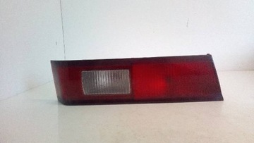 SVĚTLO LEVÝ VÍKO KUFRU TOYOTA CAMRY 1997R