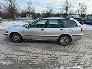 Volvo V40 I 1.8 SDI 122KM 2003 Volvo V40 Benzyna 1.8 - 2003 r, zdjęcie 3