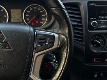 Mitsubishi L200 V Club Cab 2.4 154KM 2019 Mitsubishi L200 2.4 d DC Invite EU6 / Wyciągarka /, zdjęcie 23