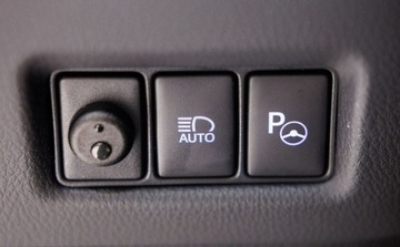 Toyota C-HR I Crossover Facelifting 2.0 Hybrid Dynamic Force 184KM 2021 Toyota C-HR 2.0 Hybrid Executive VIP 2.0 Hybryda 184KM, zdjęcie 29