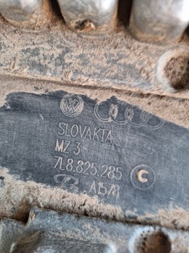 AUDI Q7 4L FACELIFT DESKA KRYT POD MOTOR 7L8825285C