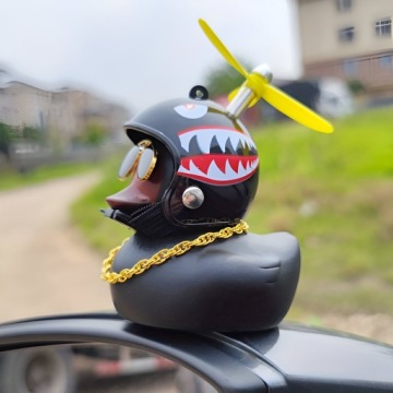 РЕЗИНОВАЯ УТОЧКА ДЛЯ АВТОМОБИЛЯ В ШЛЕМЕ УТОЧКА НА ПРОПЕЛЛЕ ПАНЕЛИ