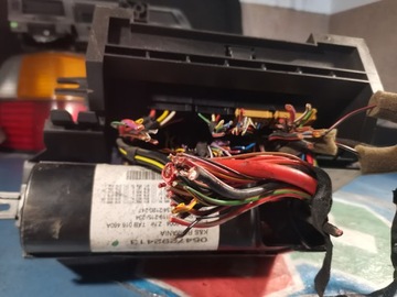 Релейный модуль блока предохранителей TOURAN 1.9