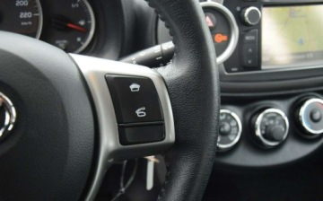 Toyota Yaris III Hatchback 5d 1.33 Dual VVT-i 99KM 2011 Toyota Yaris 1.3B Navi Kamera 107 TYS KM 2 KPL KOL Sprowadzony Oplacony, zdjęcie 28