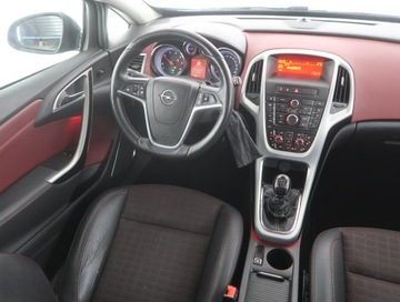 Opel Astra J Hatchback 5d 2.0 CDTI ECOTEC 165KM 2012 Opel Astra 2.0 CDTI, 162 KM, Xenon, Klima, zdjęcie 6