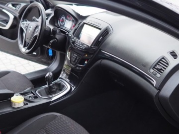 Opel Insignia I Country Tourer 2.0 CDTI Ecotec 170KM 2015 Opel Insignia Bardzo ladny Stan 4X4 Bezypadek Kamery czujniki PDC 2.0, zdjęcie 21