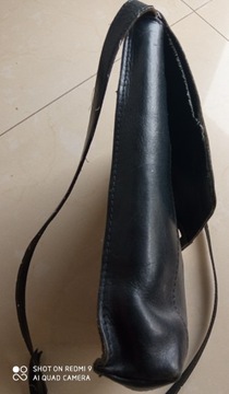 Сумка-почтальон черного цвета, натуральная кожа, 23х26.