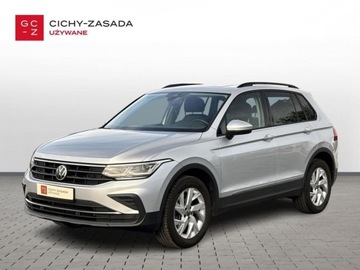 Volkswagen Tiguan II SUV Facelifting 2.0 TDI 200KM 2020 Volkswagen Tiguan FV23, 4x4, webasto, panorama, hak, LED Matrix, APP Conne