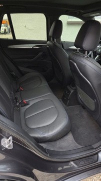BMW X1 F48 Crossover xDrive25i 231KM 2017 BMW X1 2,0 benzyna 231 KM X-drive automat M-pakiet 2.0 Benzyna 231KM, zdjęcie 16