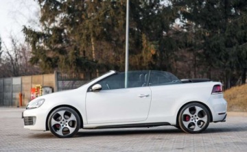 Volkswagen Golf VI Cabriolet 2.0 TSI GTI 210KM 2013 Volkswagen Golf Volkswagen Golf Cabrio GTI 2.0 Benzyna 210KM, zdjęcie 29