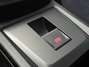 Opel Frontera C SUV Electric Elektryczny 44kWh 113KM 2025 Od ręki - Edition 44kWh 113KM /Pakiet Tech z systemem Infotainment Navi, zdjęcie 8