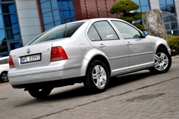 Volkswagen Bora Sedan 1.6 16V 105KM 2003 Volkswagen Bora 1.6 105KM Pacific Climatronic, zdjęcie 3