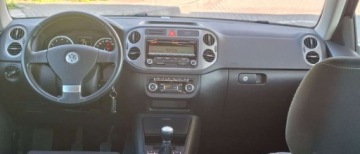 Volkswagen Tiguan I SUV 1.4 TSI 150KM 2010 Volkswagen Tiguan Volkswagen Tiguan 1.4 TSI SportampStyle 1.4 Benzyna, zdjęcie 12