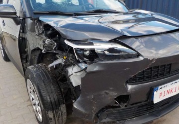 Toyota 2024 Toyota Yaris Cross Okazja 1.5 Hybryda 116KM, zdjęcie 1