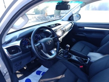 Toyota Hilux VIII Pojedyncza kabina 2.4 D-4D 150KM 2019 Toyota Hilux 2.4 D-4D Double Cab SR5 4x4 Toyota Hi, zdjęcie 20