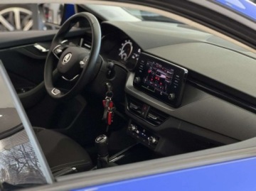 Skoda Scala Hatchback 1.5 TSI 150KM 2023 Skoda Scala Ambition CarPlayAndroid Auto LED Czujniki parkowania 1.5, zdjęcie 34