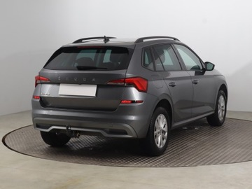 Skoda Kamiq Crossover 1.0 TSI 95KM 2023 Skoda Kamiq 1.0 TSI, Salon Polska, Serwis ASO, zdjęcie 4