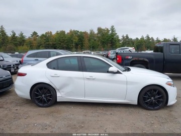 Alfa Romeo Giulia II Sedan 2.0 TBi 280KM 2018 Alfa Romeo Giulia 2018 2.0l 2.0 Benzyna 280KM, zdjęcie 6