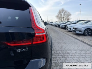 Volvo V60 II  Cross Country Facelifting 2.0 B4 197KM 2023 Volvo V60 Cross Country V60 CC Plus B4 D AWD aut,, zdjęcie 27