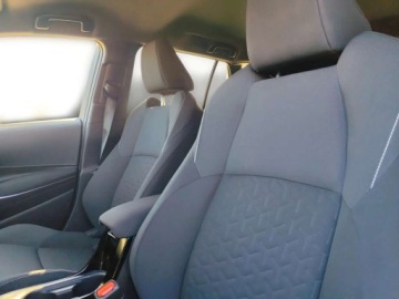 Suzuki 2022 Suzuki Swace Salon PL 1,8 Hybrid Premum Plus 1.8 Hybryda 122KM, zdjęcie 10