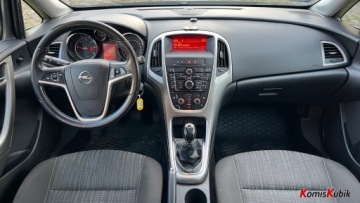 Opel Astra J Hatchback 5d 1.7 CDTI ECOTEC 110KM 2010 Opel Astra Pisemna roczna gwarancja , fajny stan ,mozliwa zamiana 1.7, zdjęcie 8