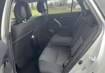 Toyota Avensis III Wagon Facelifting 2015 1.6 Valvematic 132KM 2016 Toyota Avensis 1,6 Benz. 132 KM, Zadbany 1.6 Benzyna 132KM, zdjęcie 12