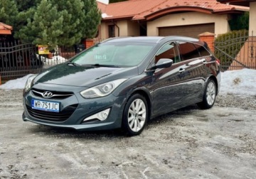Hyundai i40 Kombi 1.7 CRDi HIGH 136KM 2012 Hyundai i40 1.7 CRDI Navi PDC LED tempomat 1.7 Diesel 136KM, zdjęcie 3